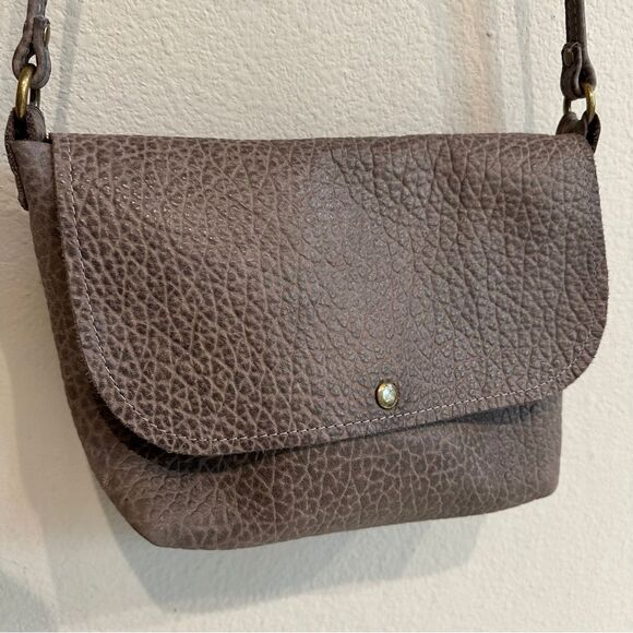 Jess Conti | handmade pebbled leather soft stone flap bag crossbody - Picture 1 of 16